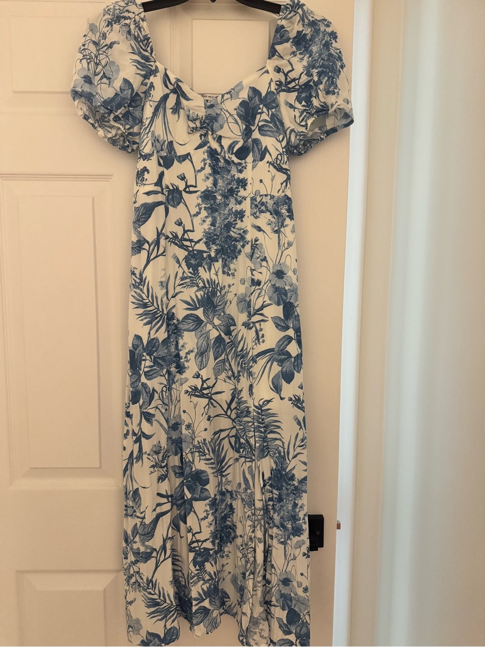Blue Floral Puff-Sleeve Maxi Dress - Brand